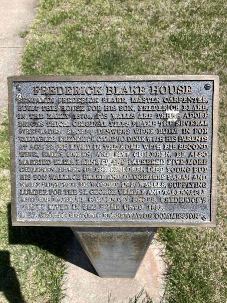 The historic plaque on the property reading Frederick Blake House